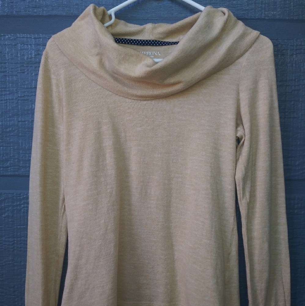 Women's Cream Merona Turtle Neck Shirt (XS)